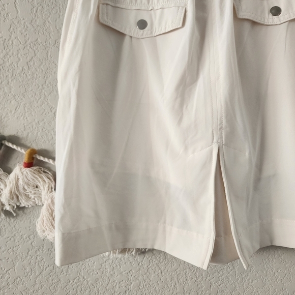 Athleta Vienna Cargo Skort In Magnolia White Buit In Shorts Run Training Active - Picture 9 of 13